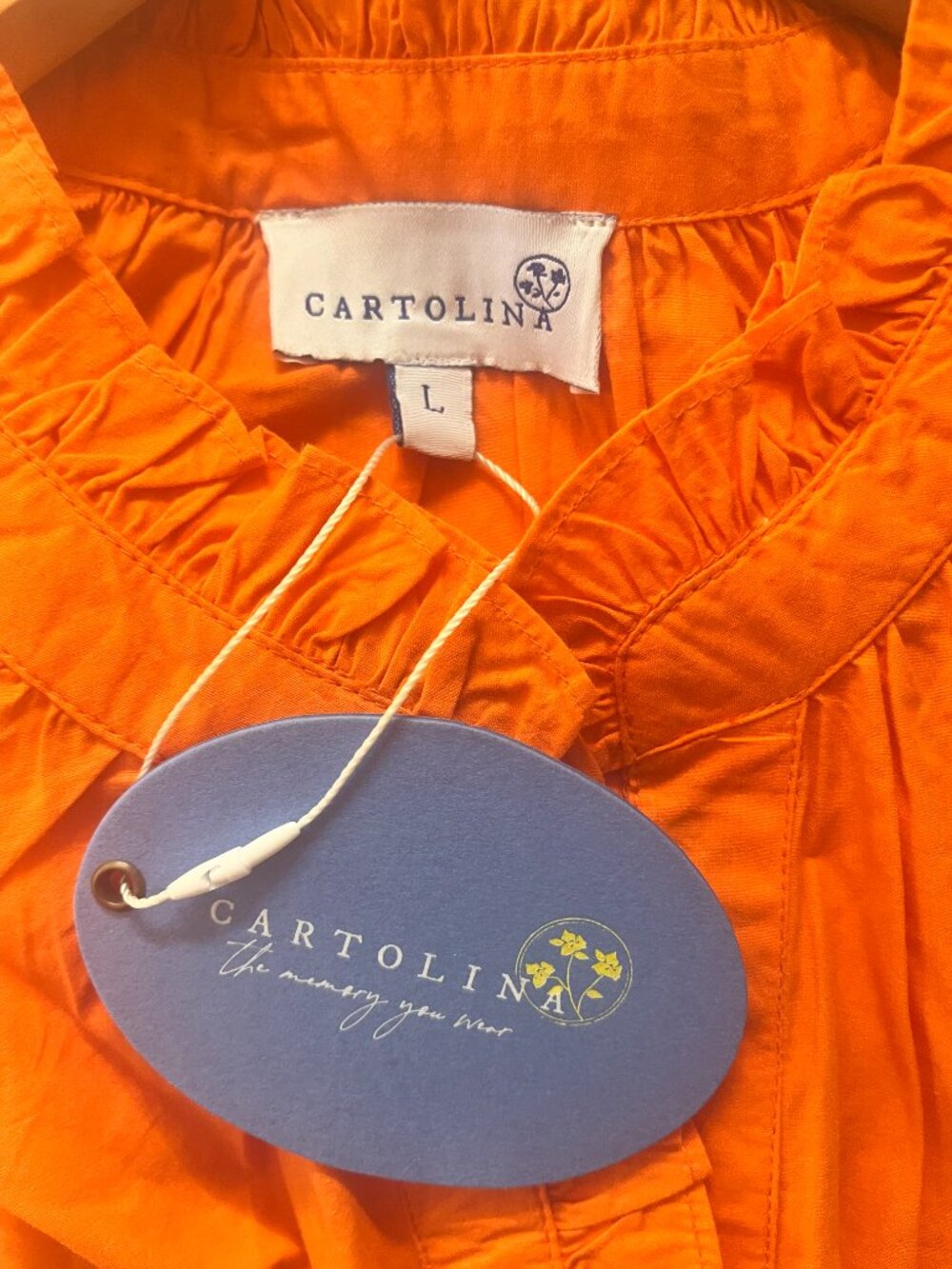 NWT Cartolina Poppy Orange Flutter Sleeve Ruffle Neckline V-neck Size L Top - Picture 3 of 8
